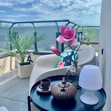 Madagascar Apartman Keszthely Luaran gambar